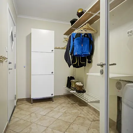 Cozy Modern - Very At Sinnes *